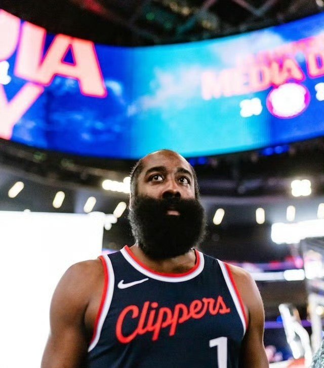 巴特勒焦点对战,哈登与50激战中国队分钟,夺冠胜负难料! 巴特勒焦点对战,哈登与50激战中国队分钟,夺冠胜负难料!